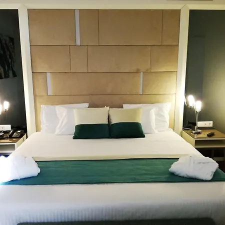 The One Grand Da Povoa - By Mhmb Hospitality Hotel 4*