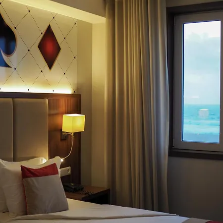 The One Grand Da Povoa - By Mhmb Hospitality