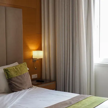 The One Grand Da Povoa - By Mhmb Hospitality Hotel 4*