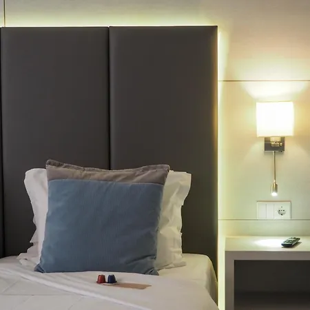 The One Grand Da Povoa - By Mhmb Hospitality فندق بوفوُ جي فارزيم