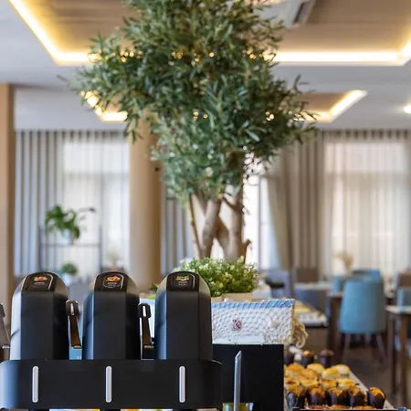 The One Grand Da Povoa - By Mhmb Hospitality